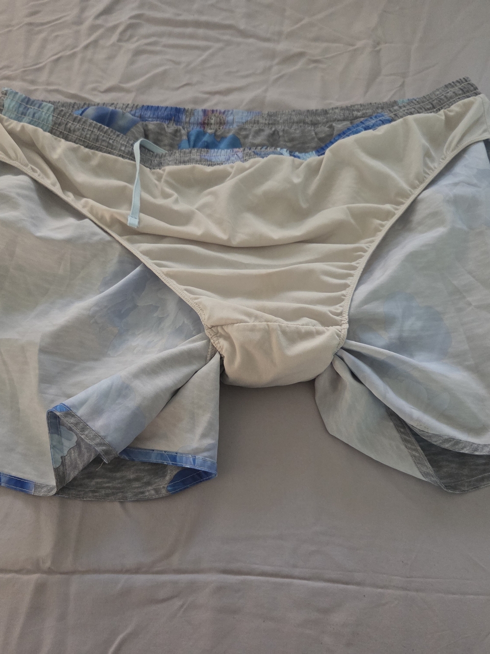 Old Navy Active Shortd - Picture 5 of 5